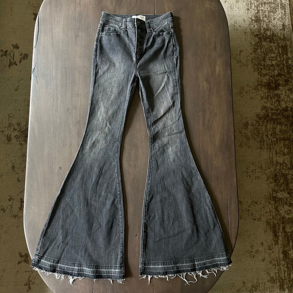 Free People "We The Free" Black Flare Jeans Size 26